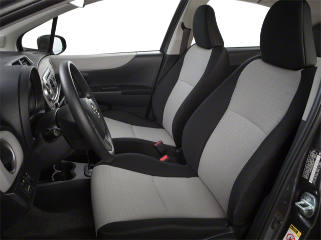 2013 Toyota Yaris LE