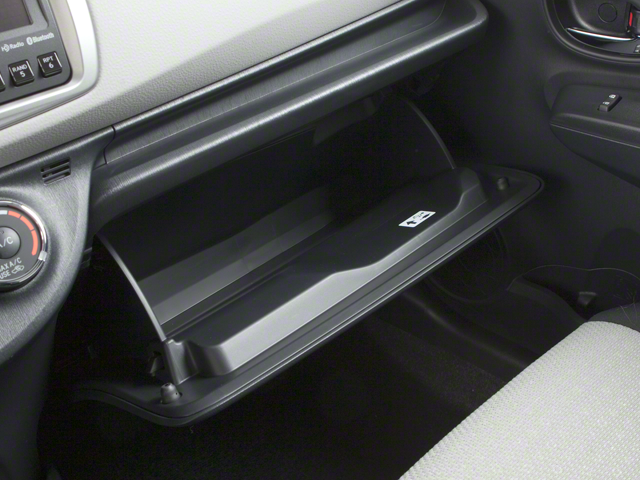 2013 Toyota Yaris LE