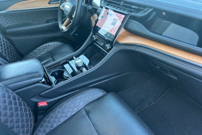 2022 Jeep Grand Cherokee L Summit