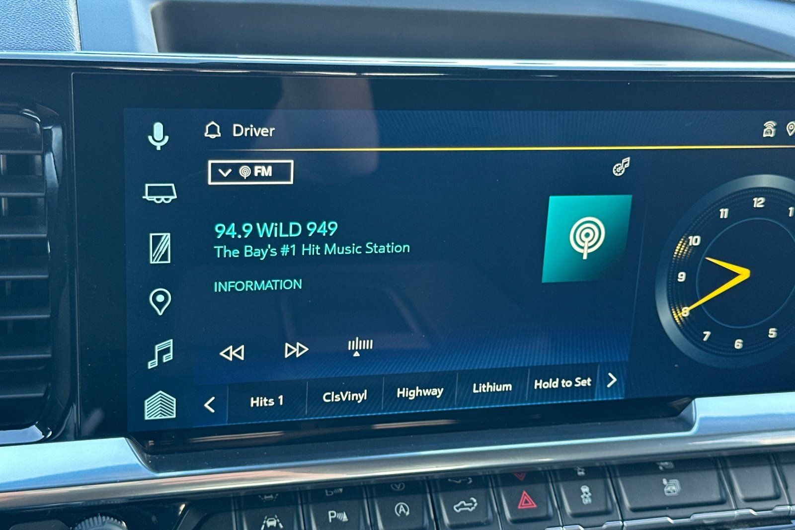 2026 Chevrolet Silverado 1500 LT LT1