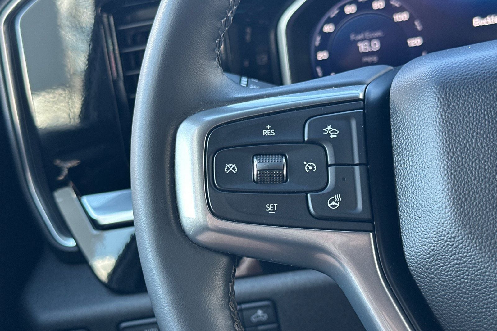 2026 Chevrolet Silverado 1500 LT LT1