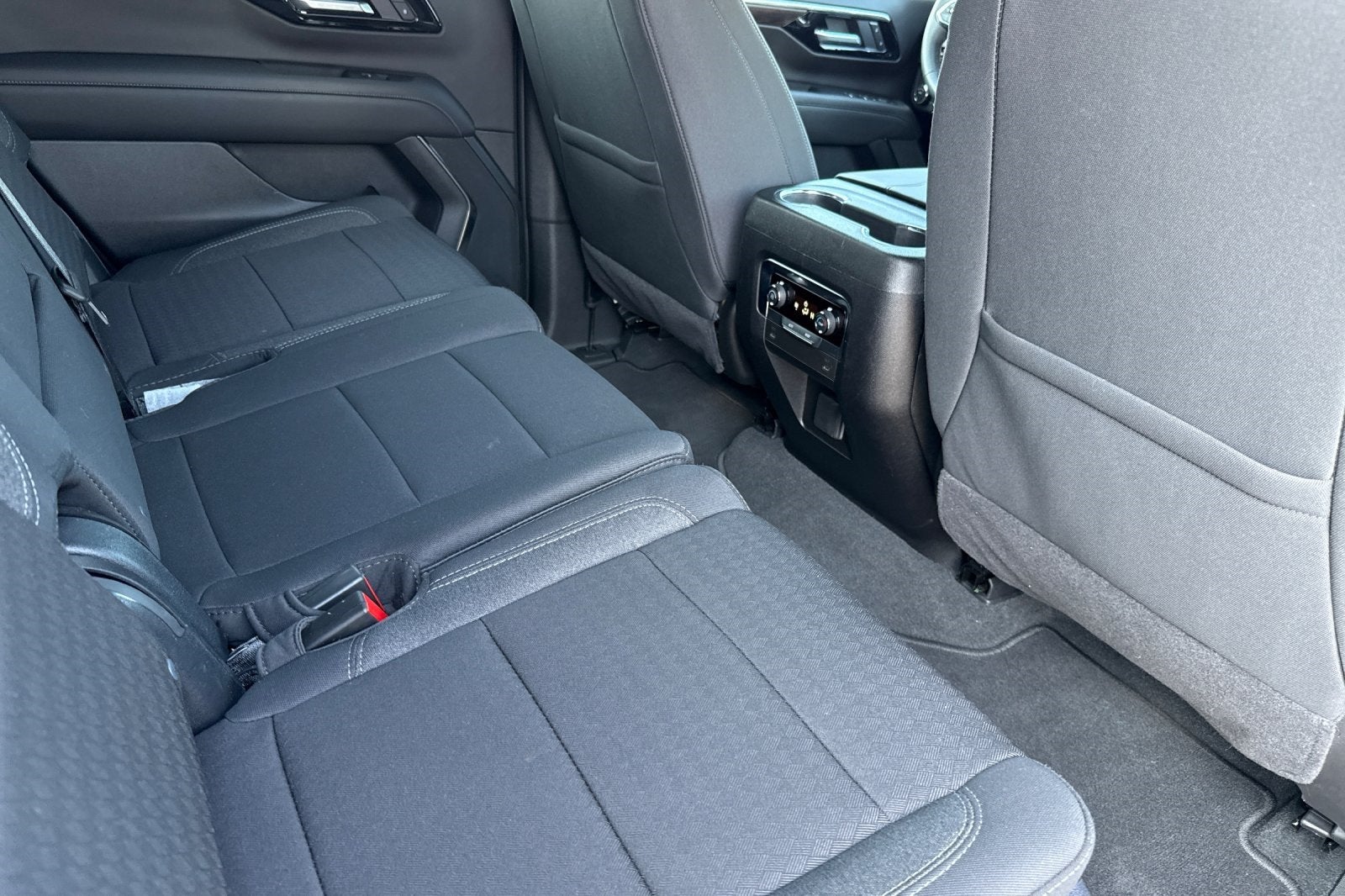 2025 Chevrolet Tahoe LS