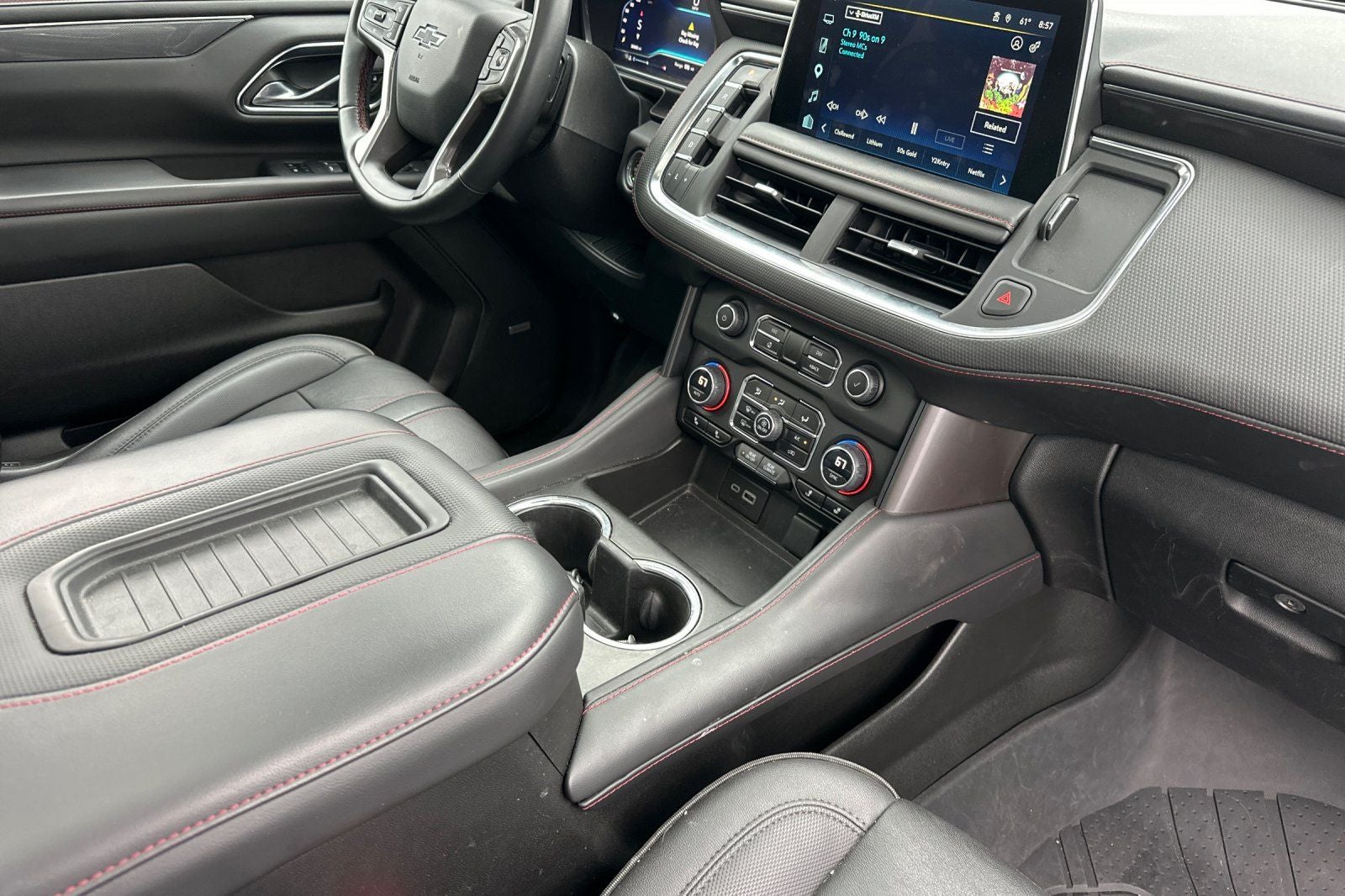 2023 Chevrolet Suburban RST