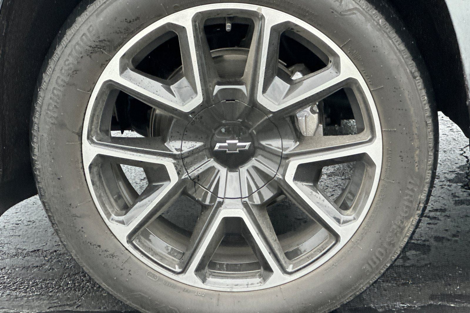 2023 Chevrolet Suburban RST