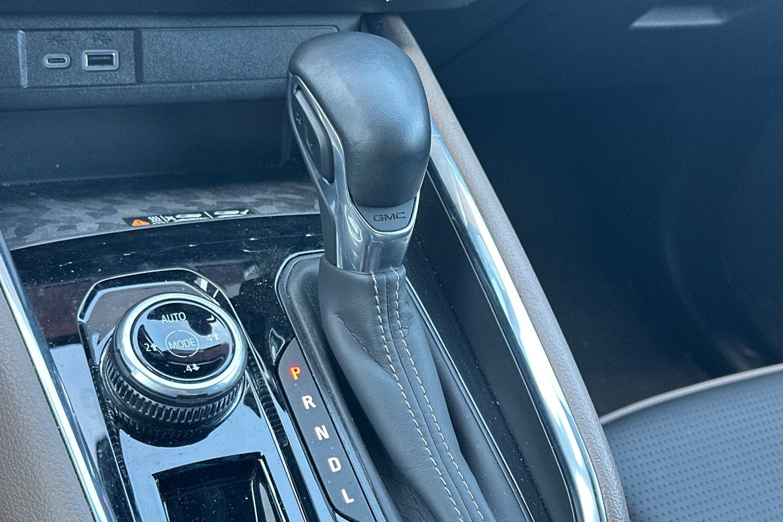 2024 GMC Canyon Denali