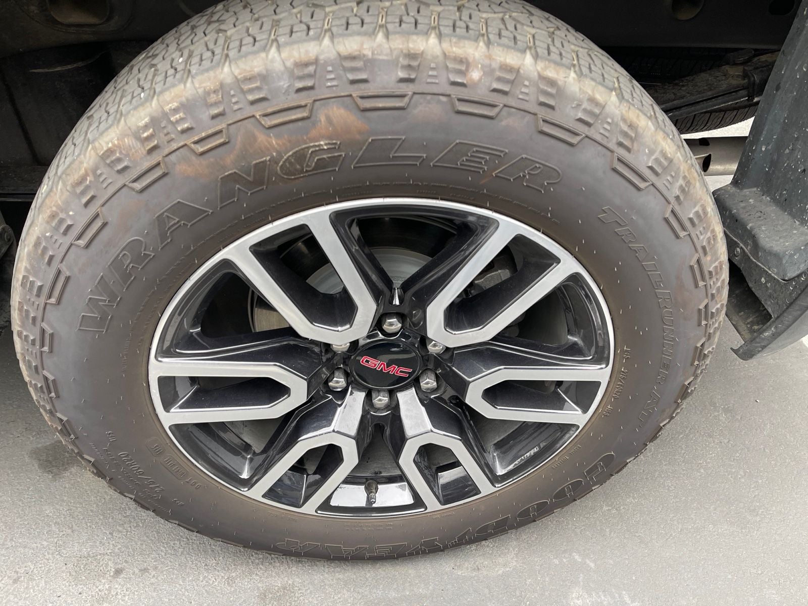 2025 GMC Sierra 1500 AT4