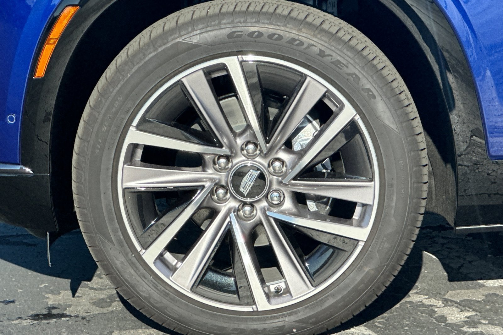 2026 Cadillac VISTIQ Sport