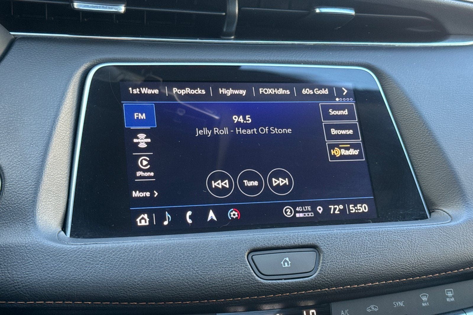 2022 Cadillac XT4 Sport