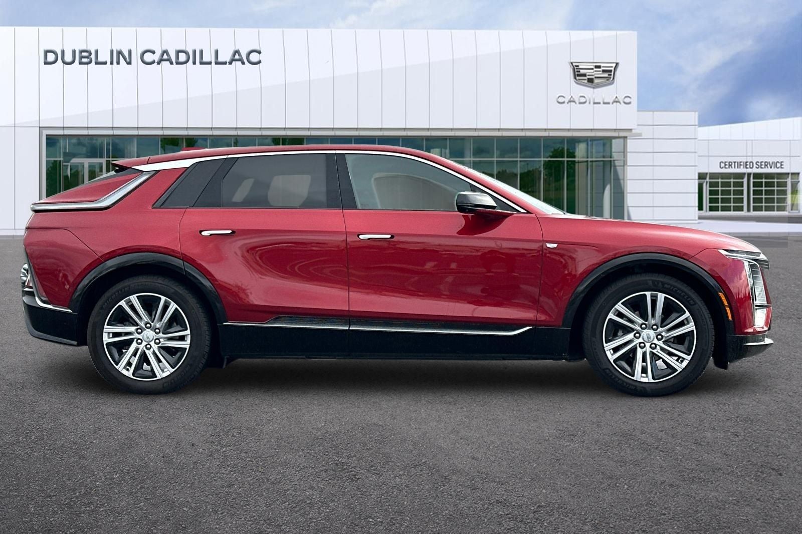 2024 Cadillac LYRIQ Tech