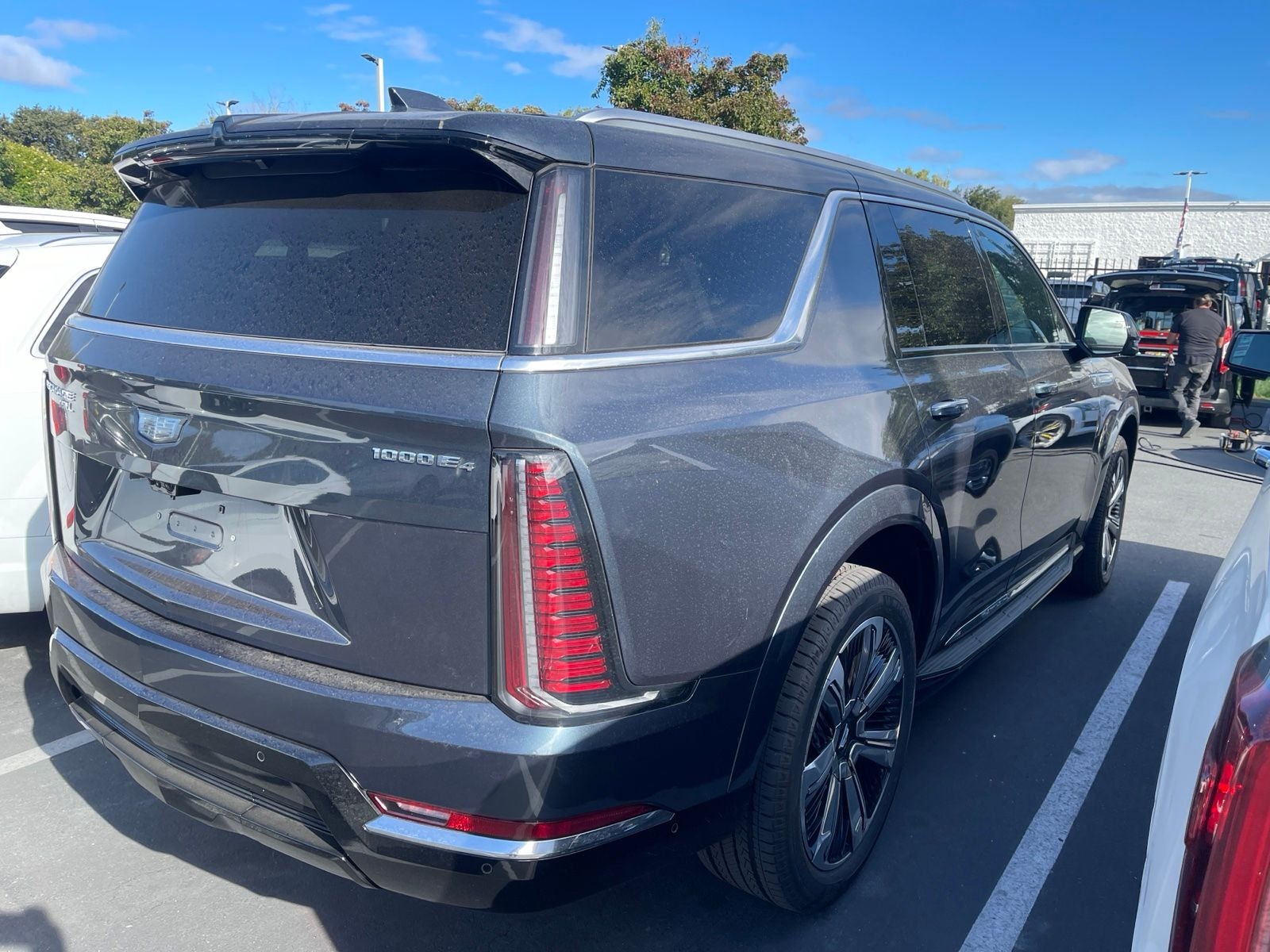2026 Cadillac ESCALADE IQL Premium Luxury