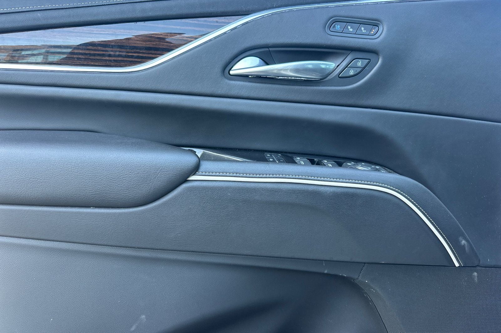 2021 Cadillac Escalade ESV Premium