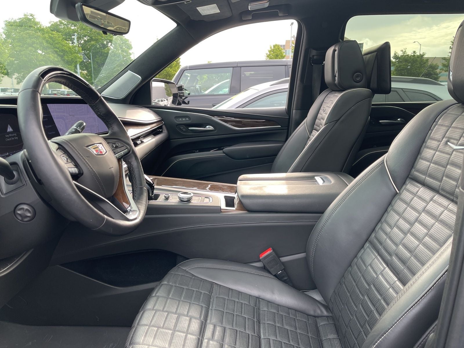 2023 Cadillac Escalade ESV Premium Luxury Platinum