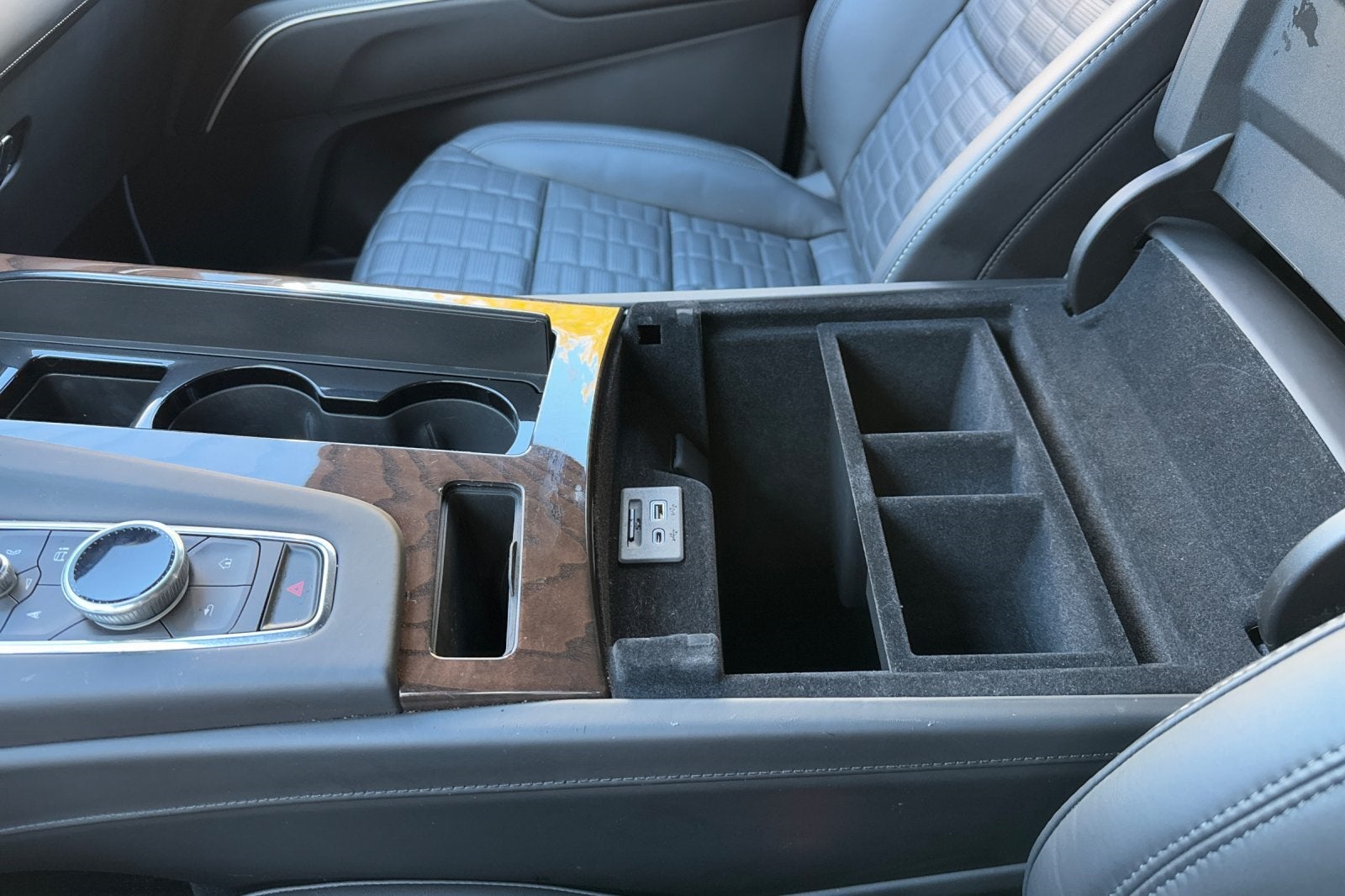 2024 Cadillac Escalade ESV Premium Luxury Platinum