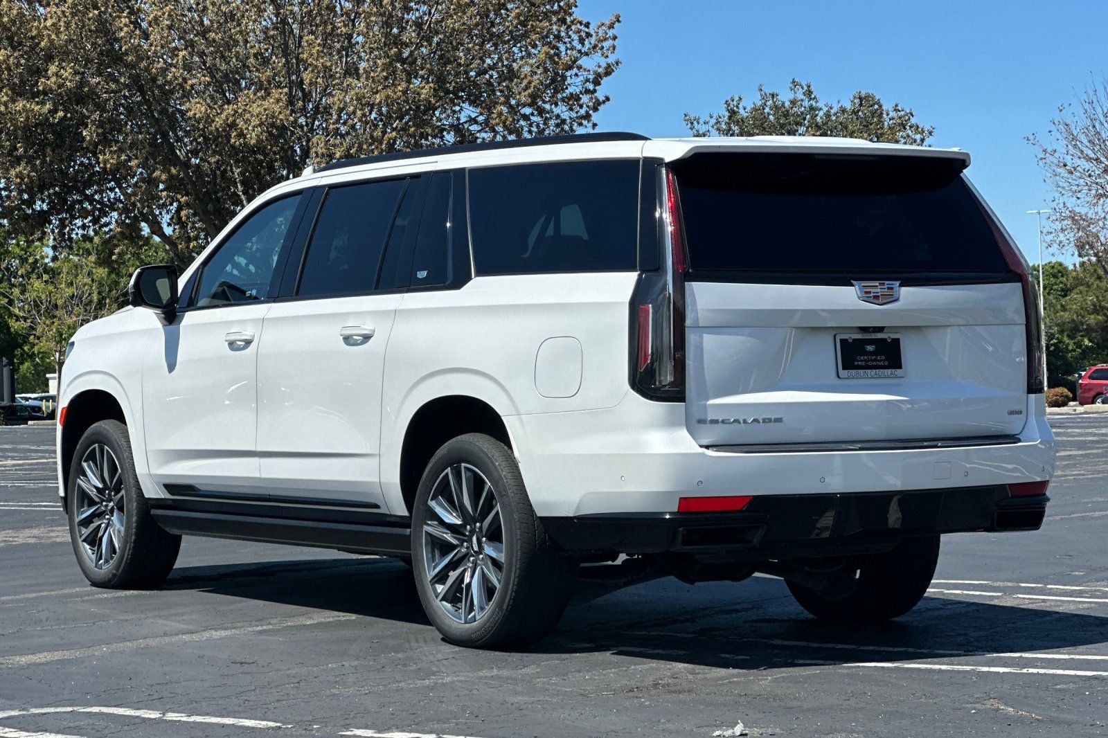 2023 Cadillac Escalade ESV Sport