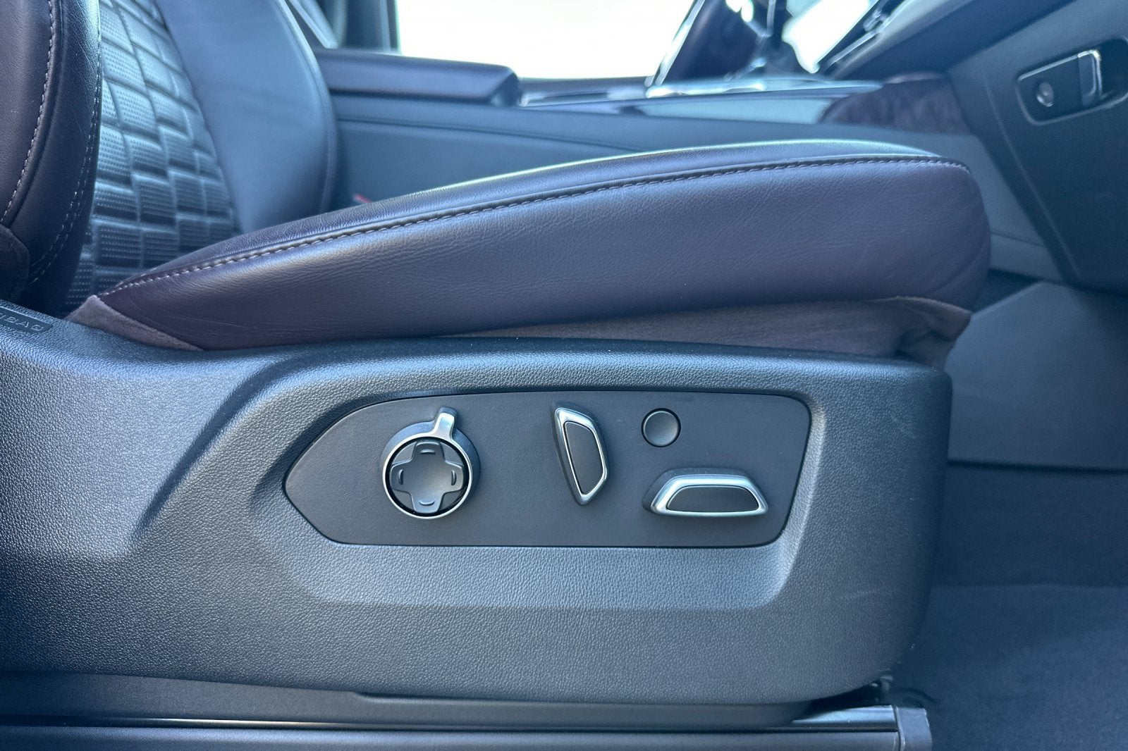 2021 Cadillac Escalade ESV Sport Platinum