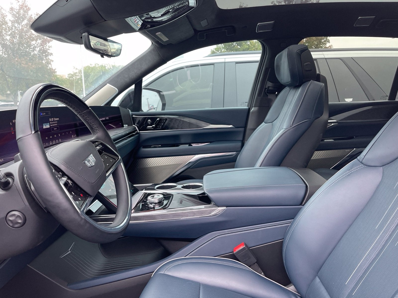 2025 Cadillac ESCALADE IQ Sport 2