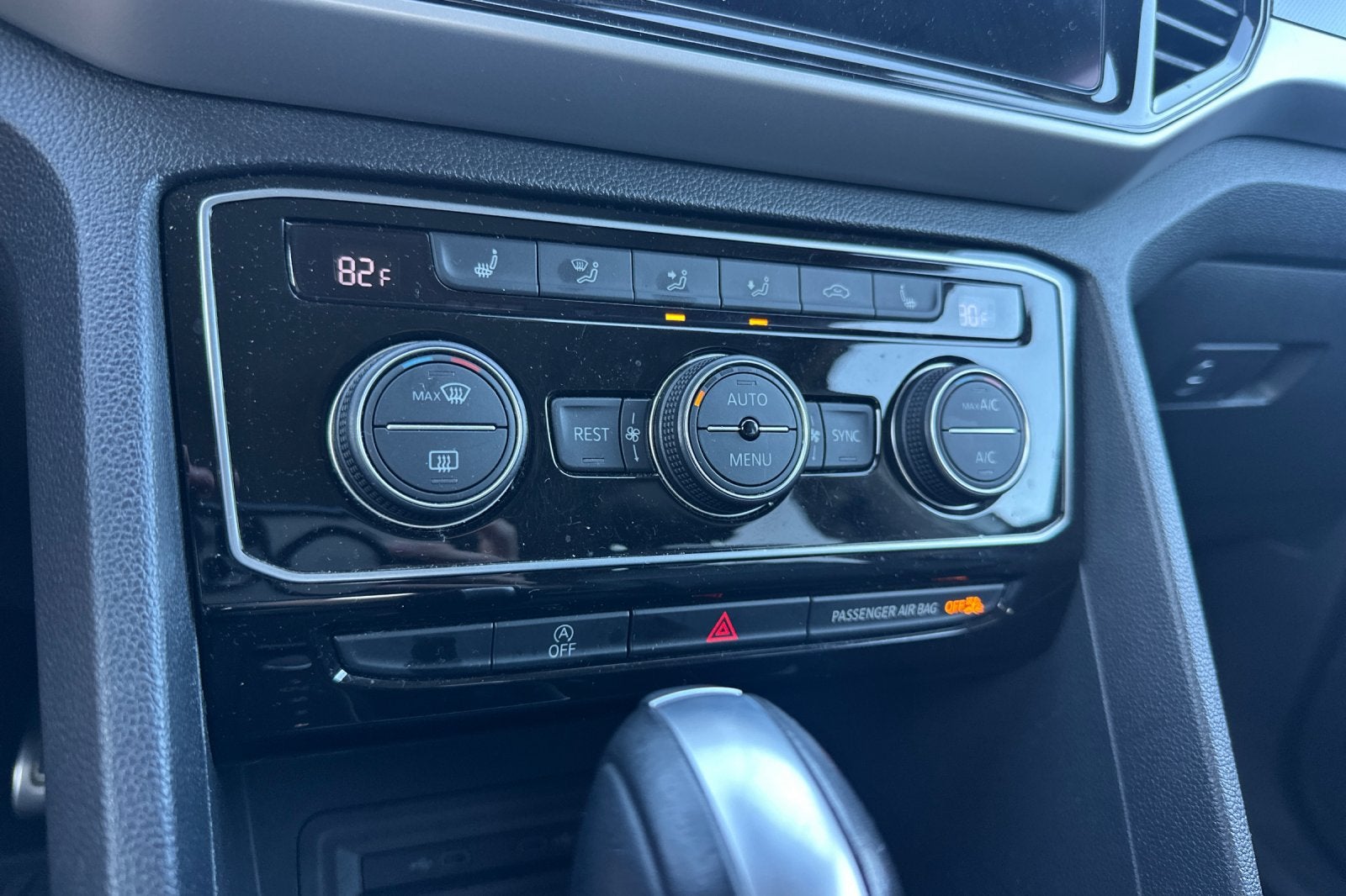 2022 Volkswagen Atlas 3.6L V6 SEL R-Line