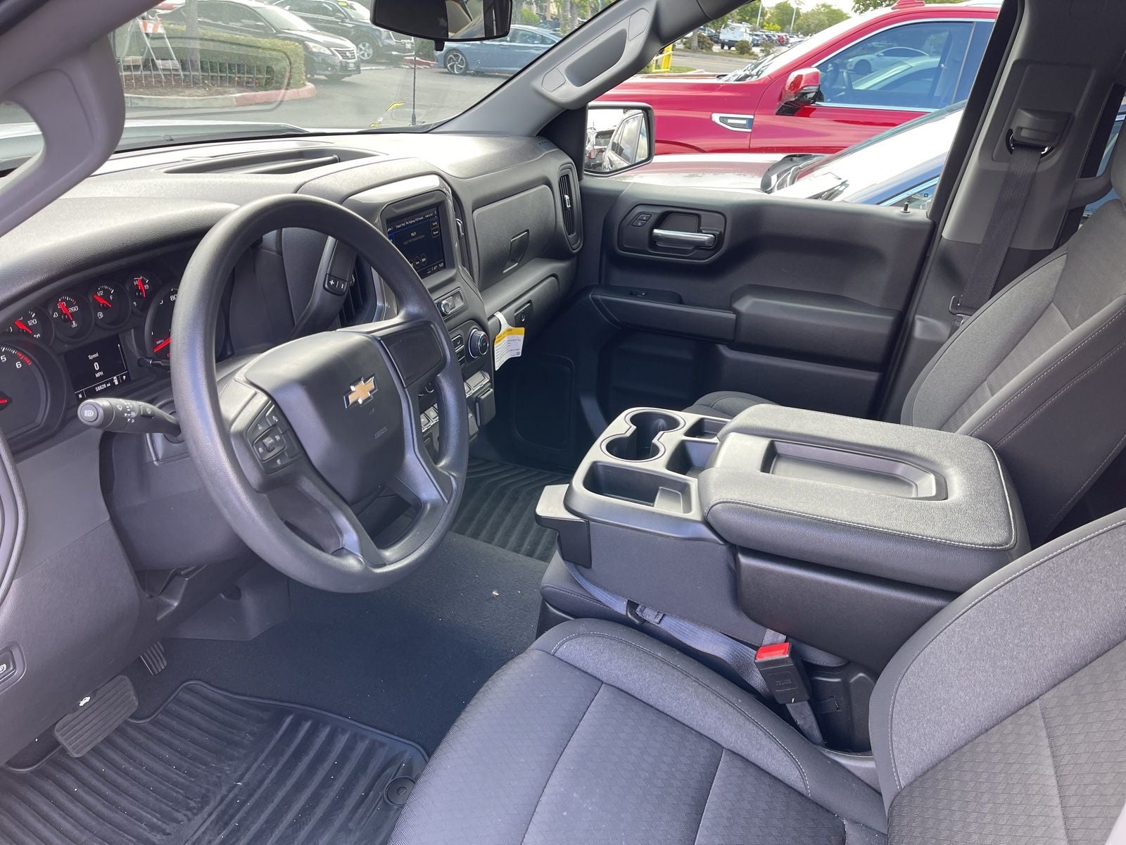 2024 Chevrolet Silverado 1500 Custom