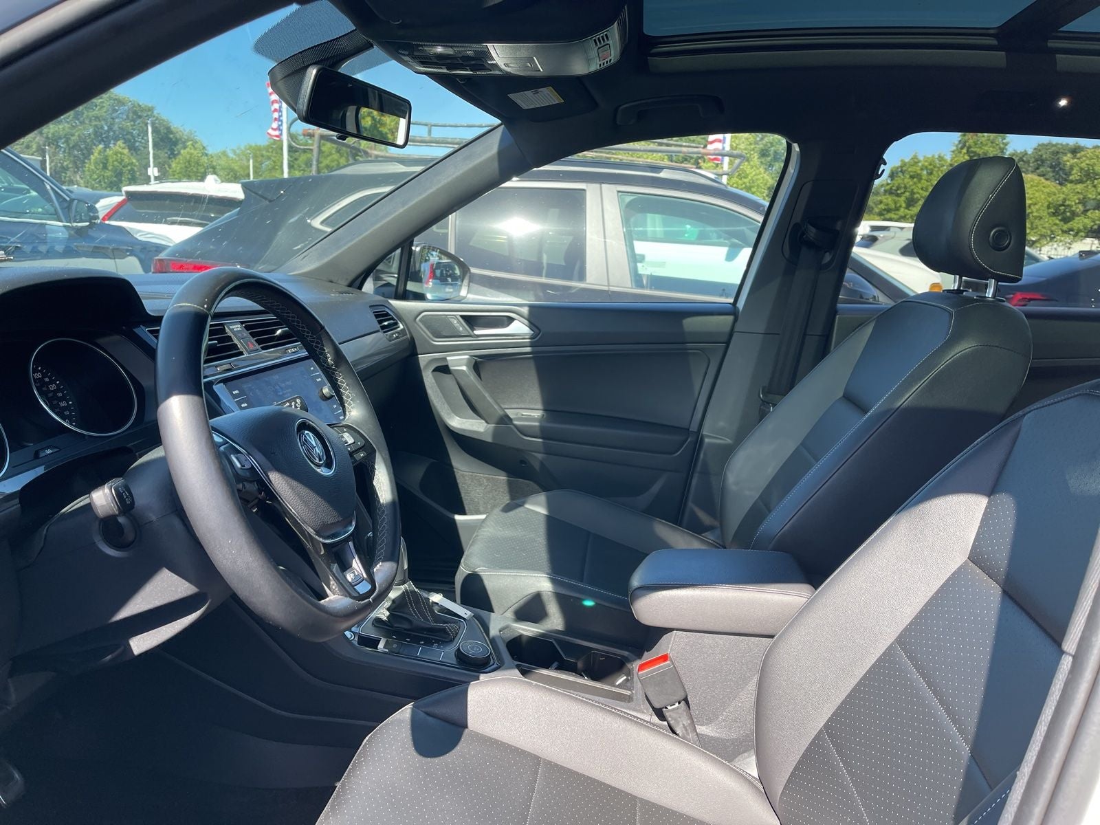 2021 Volkswagen Tiguan 2.0T SE R-Line Black