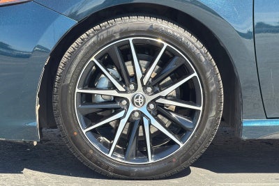 2021 Toyota Camry Hybrid SE