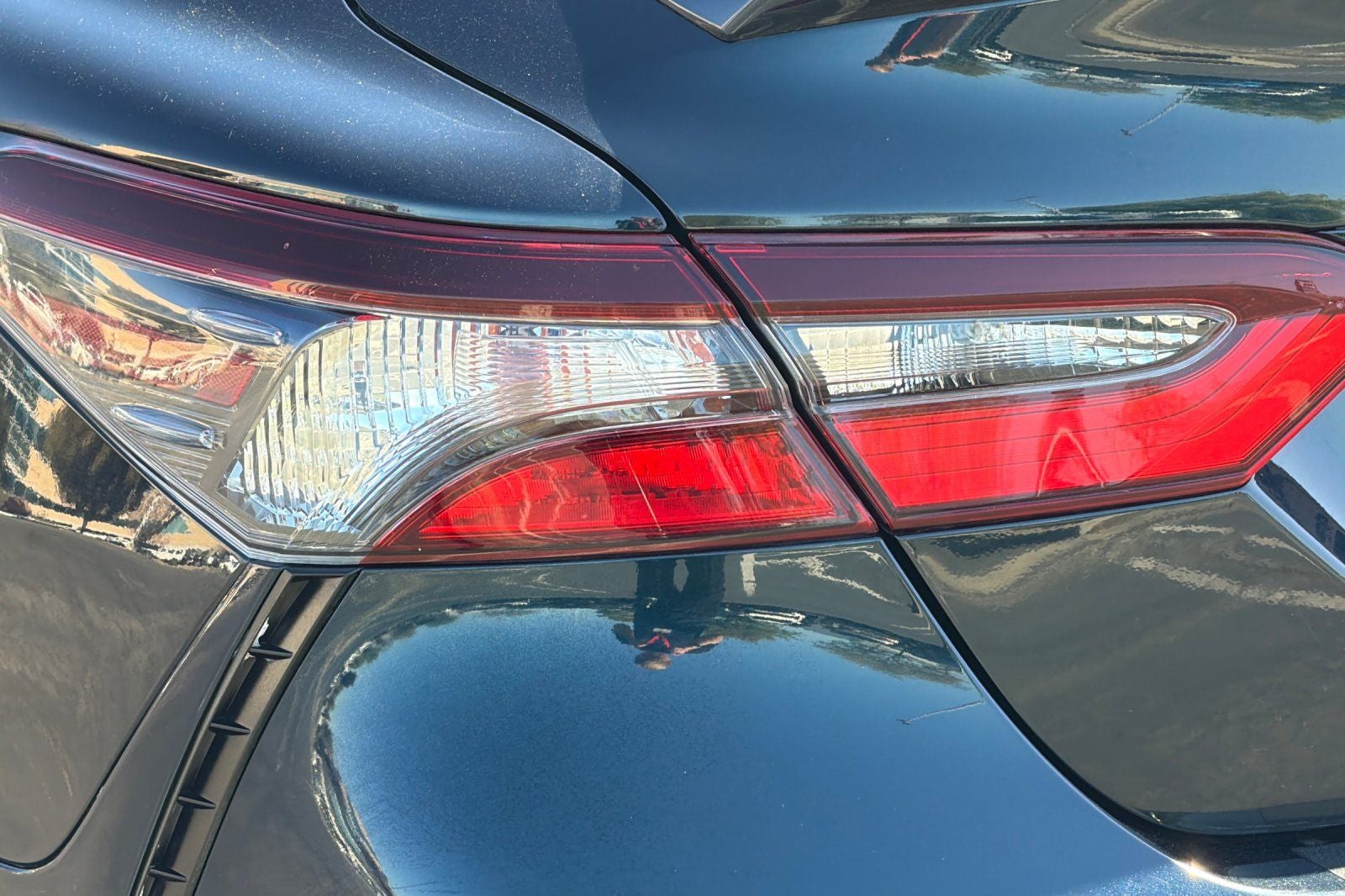 2021 Toyota Camry Hybrid SE