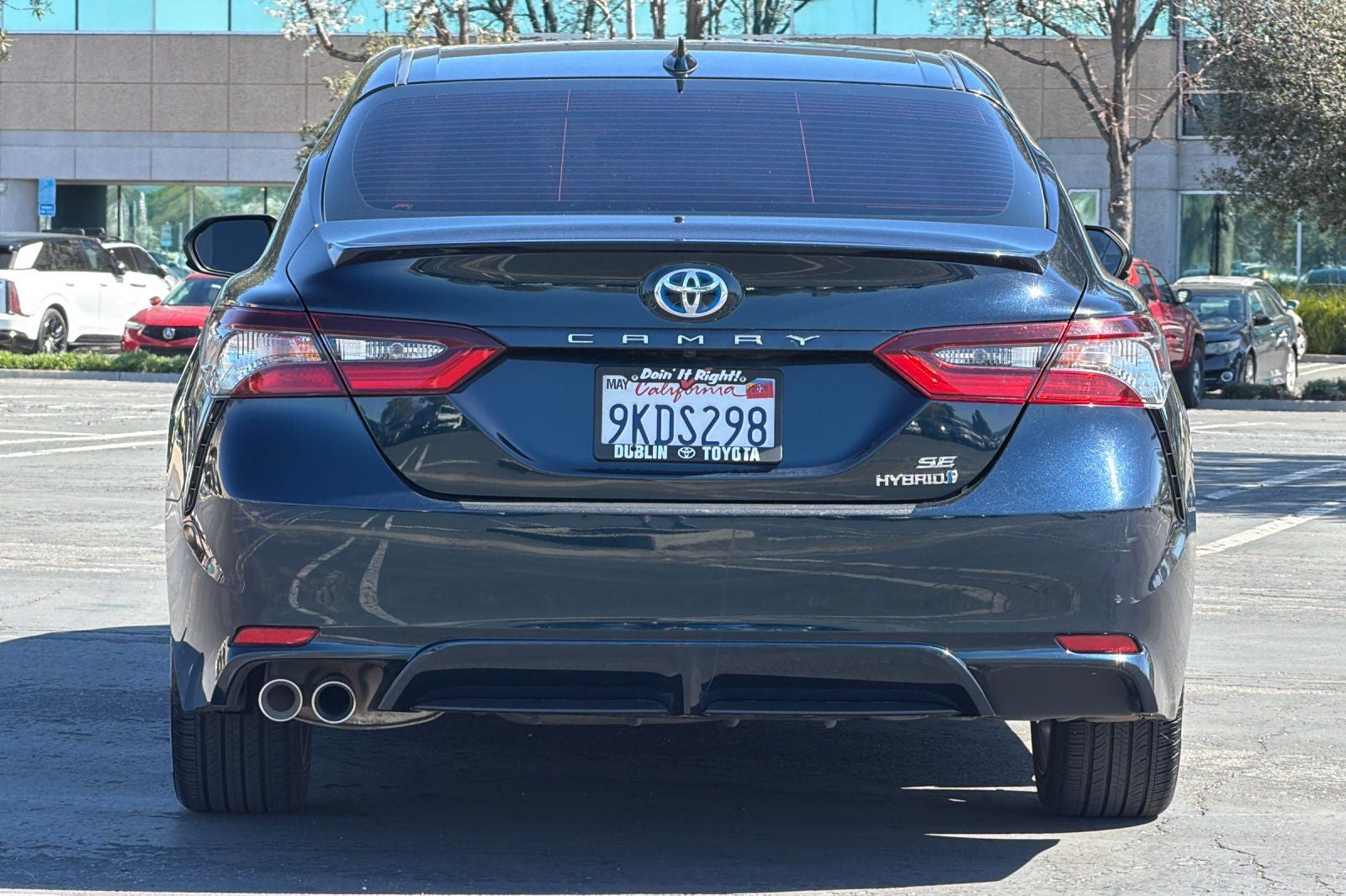 2021 Toyota Camry Hybrid SE