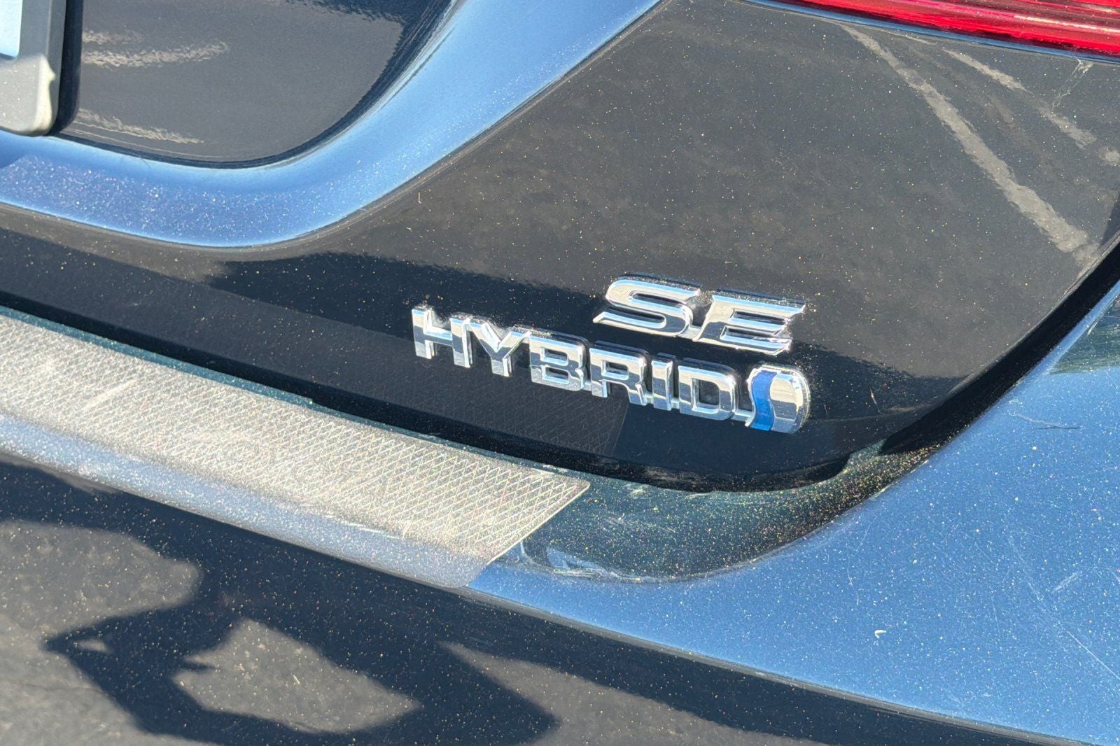 2021 Toyota Camry Hybrid SE