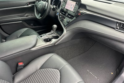 2022 Toyota Camry Hybrid SE