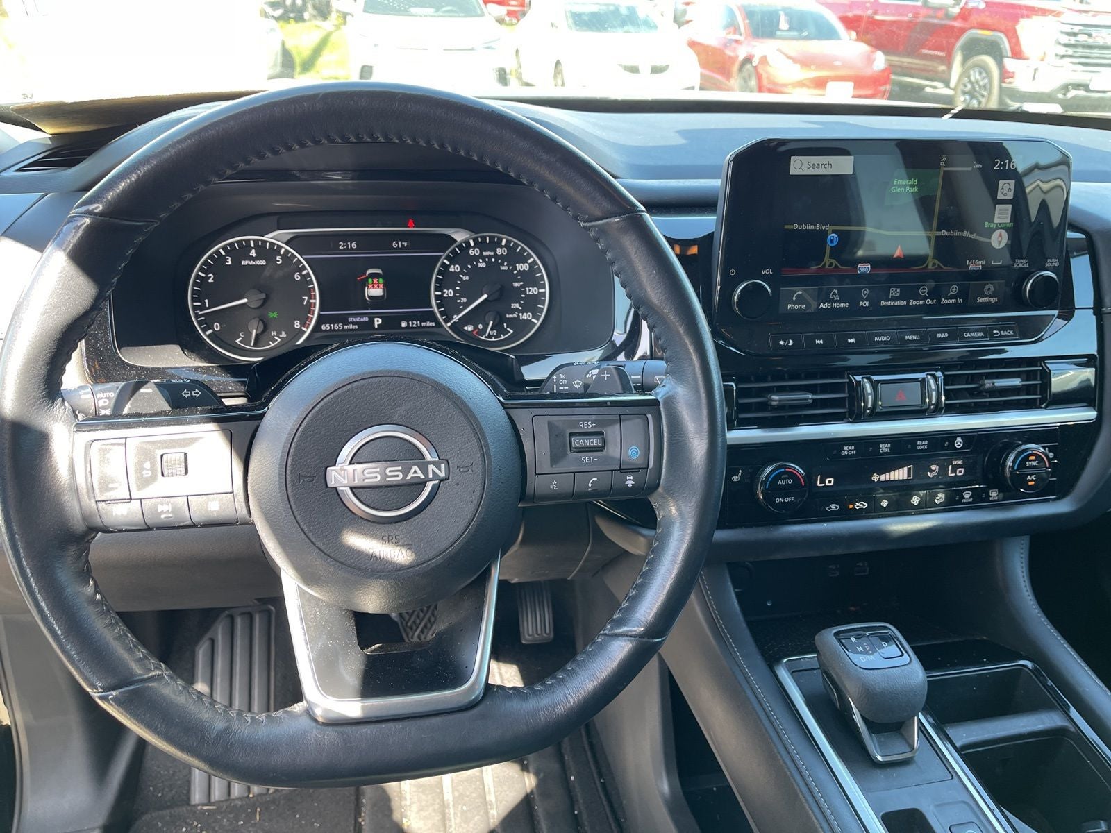 2022 Nissan Pathfinder SL