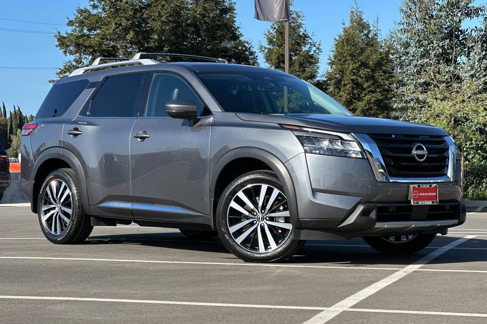 2024 Nissan Pathfinder Platinum