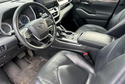 2022 Toyota Highlander Hybrid Limited