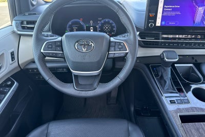 2025 Toyota Sienna Limited 7 Passenger
