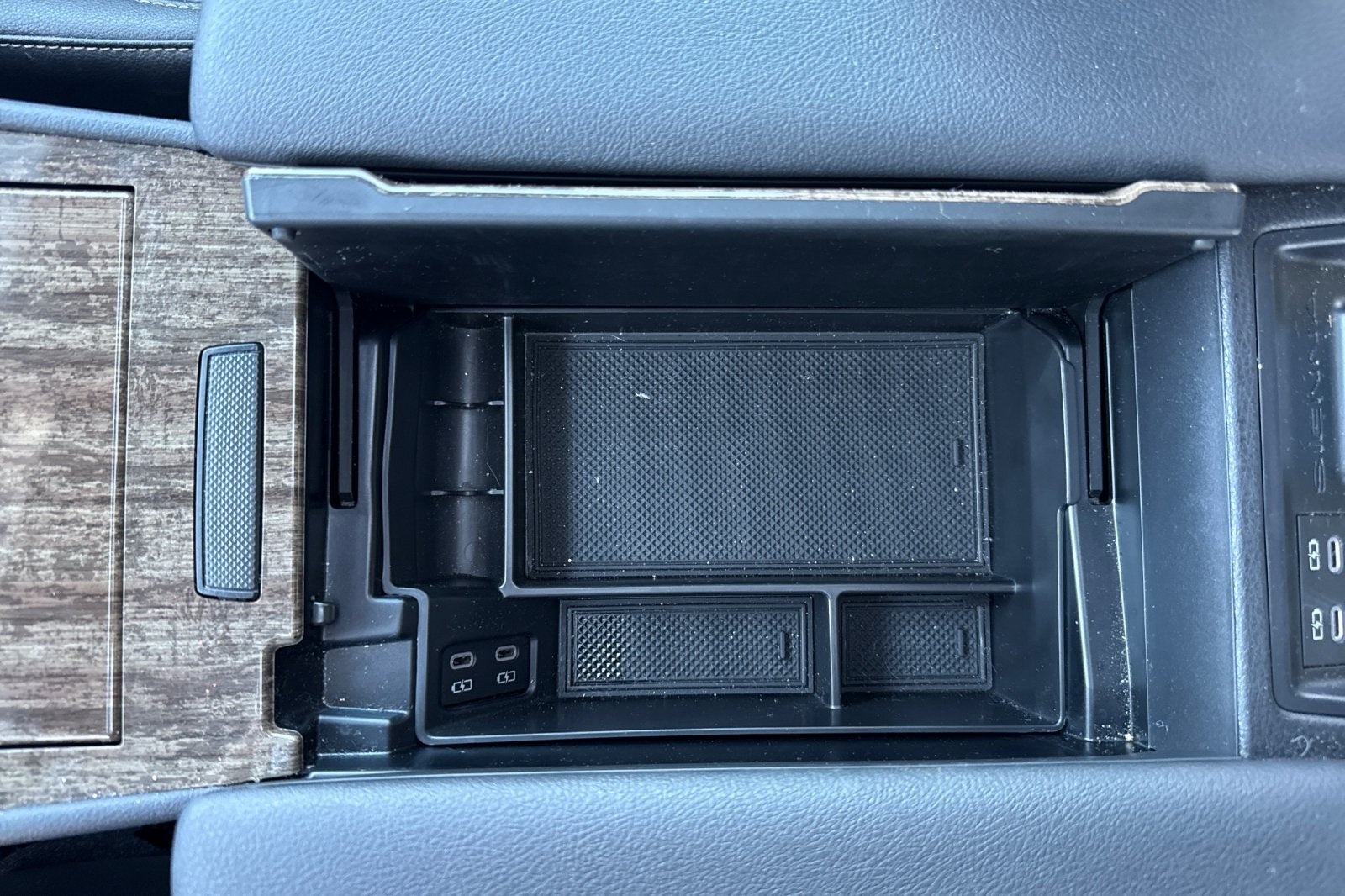 2025 Toyota Sienna Limited 7 Passenger