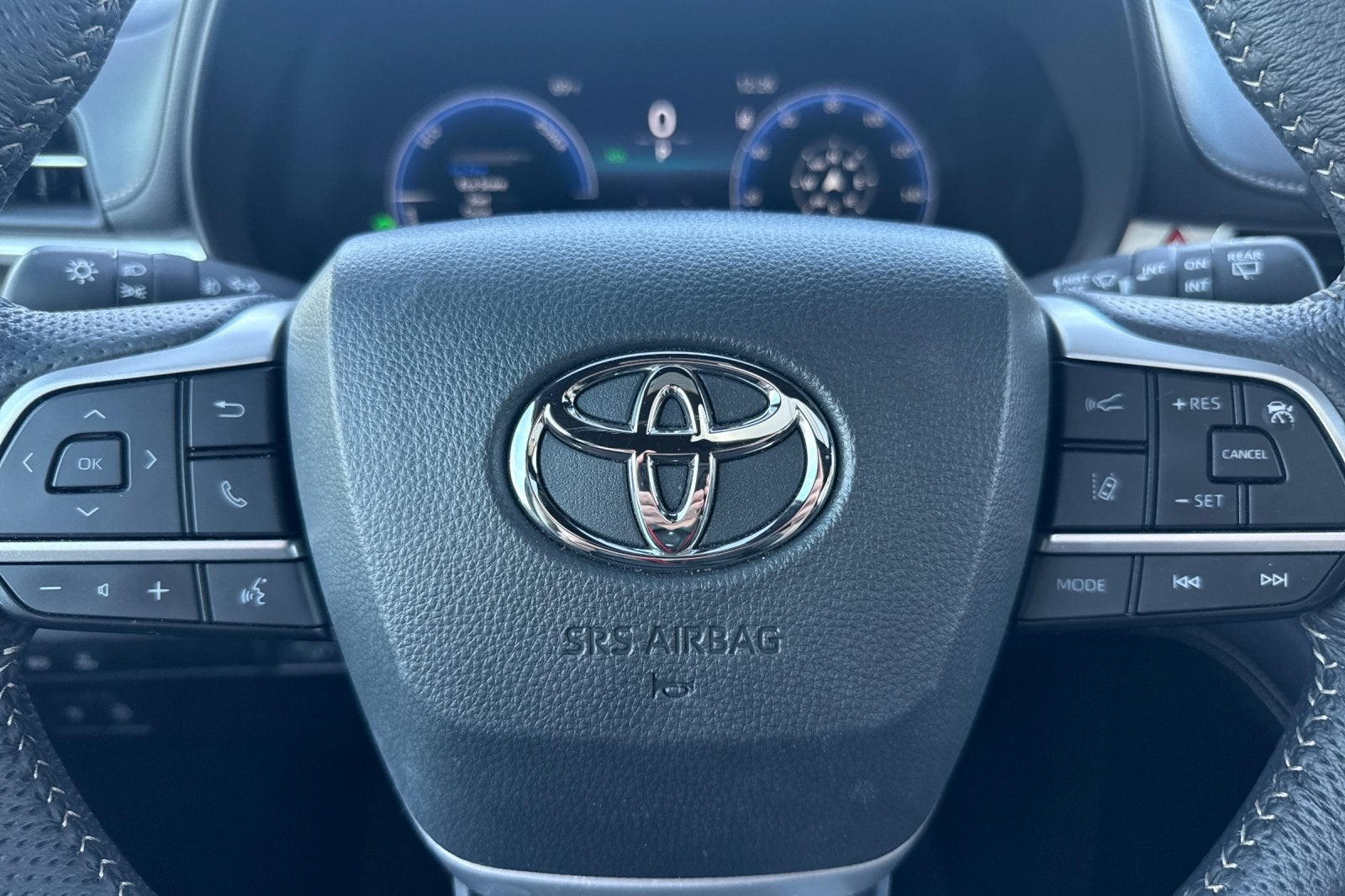 2025 Toyota Sienna Limited 7 Passenger