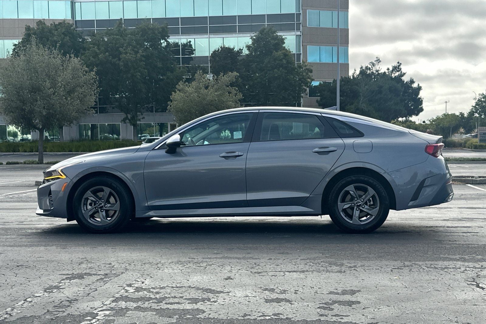 2022 Kia K5 LX