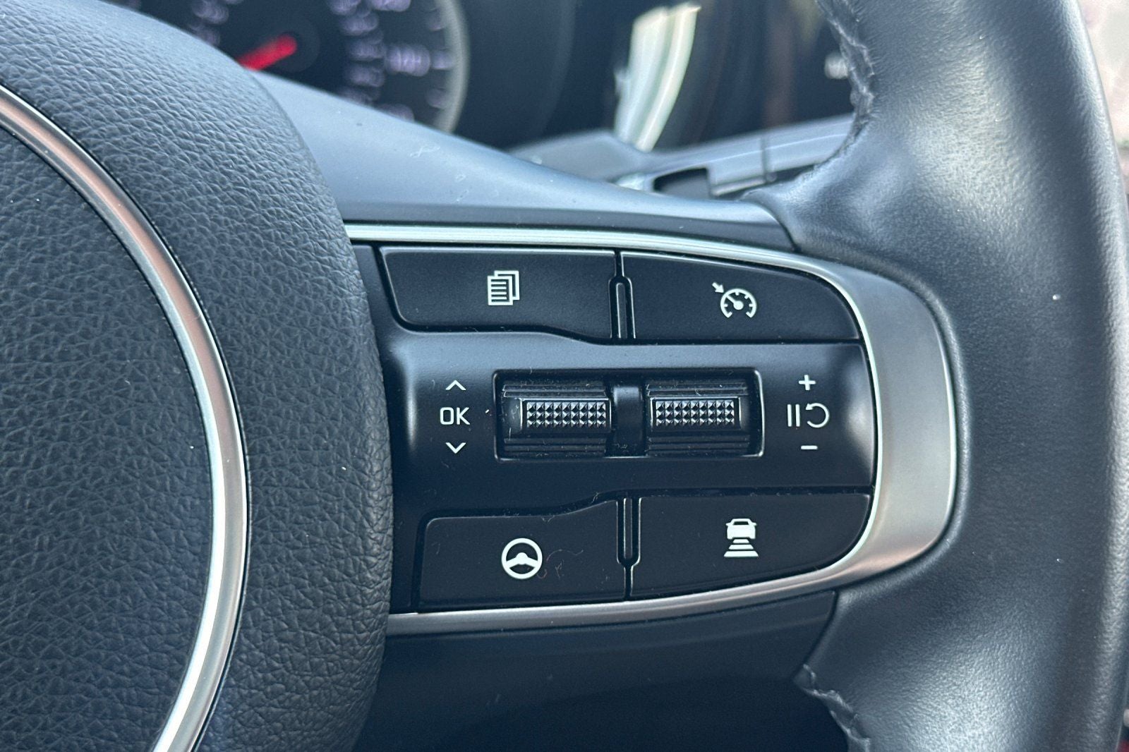 2024 Kia K5 EX