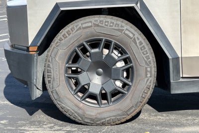 2024 Tesla Cybertruck Base