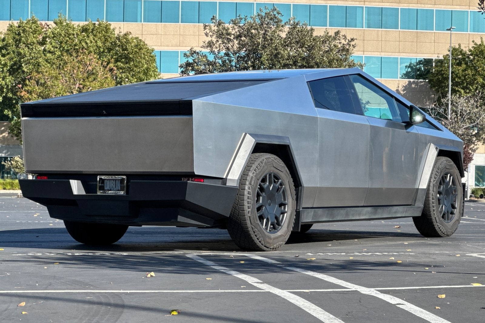 2024 Tesla Cybertruck Base