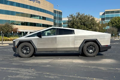 2024 Tesla Cybertruck Base