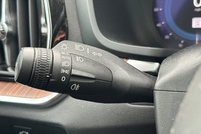 2024 Volvo S60 B5 Plus Dark Theme