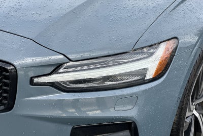 2024 Volvo S60 B5 Plus Dark Theme