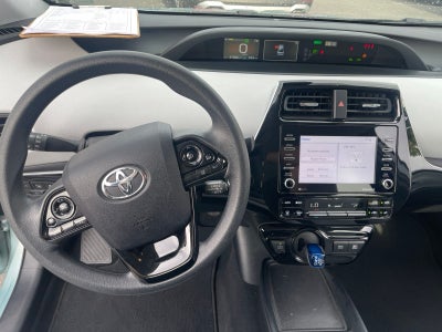 2021 Toyota Prius LE