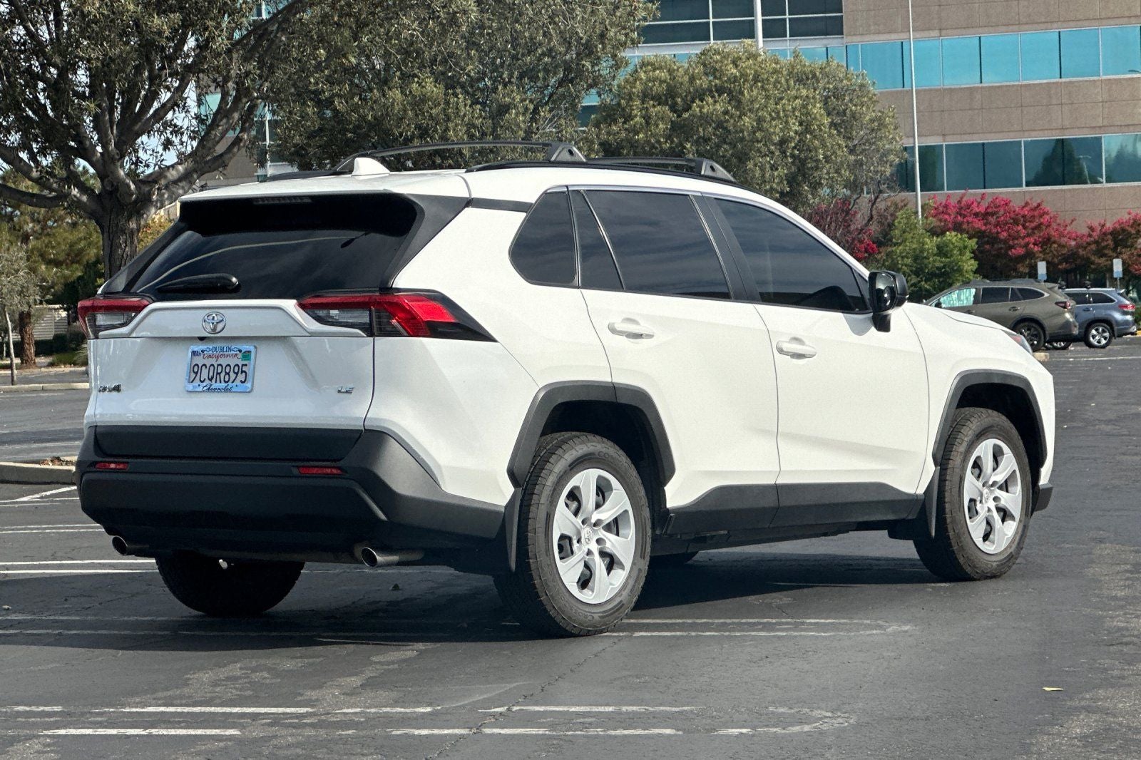 2020 Toyota RAV4 LE