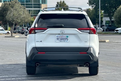 2020 Toyota RAV4 LE