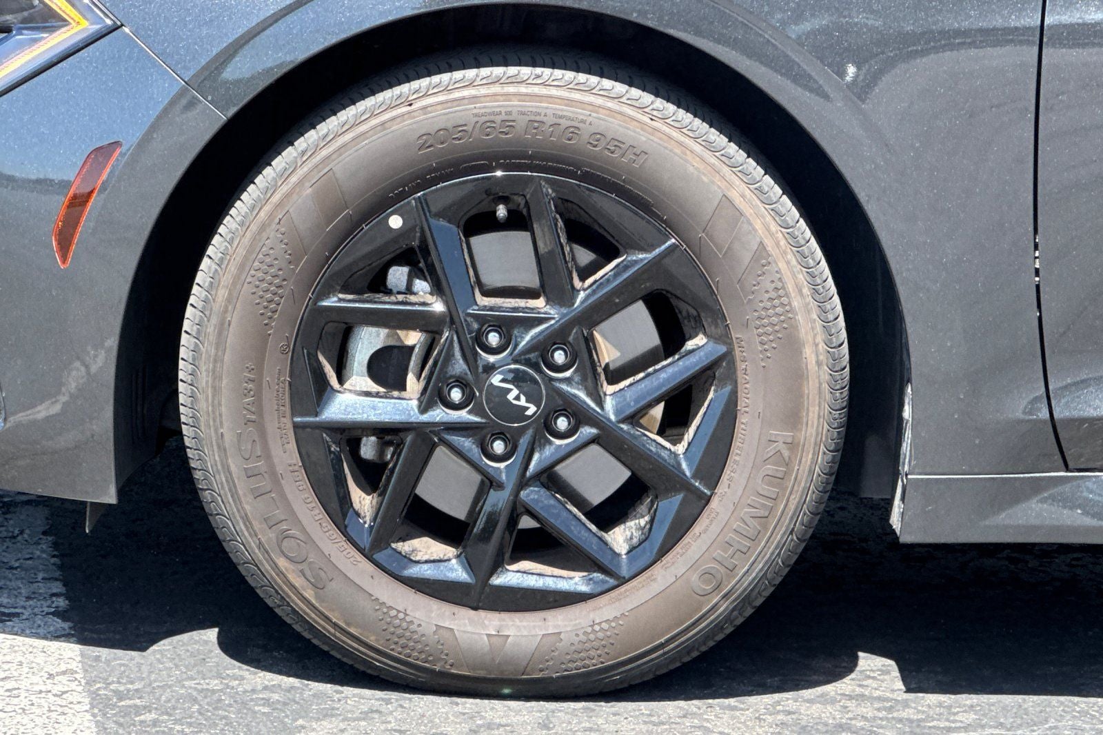 2025 Kia K5 LXS
