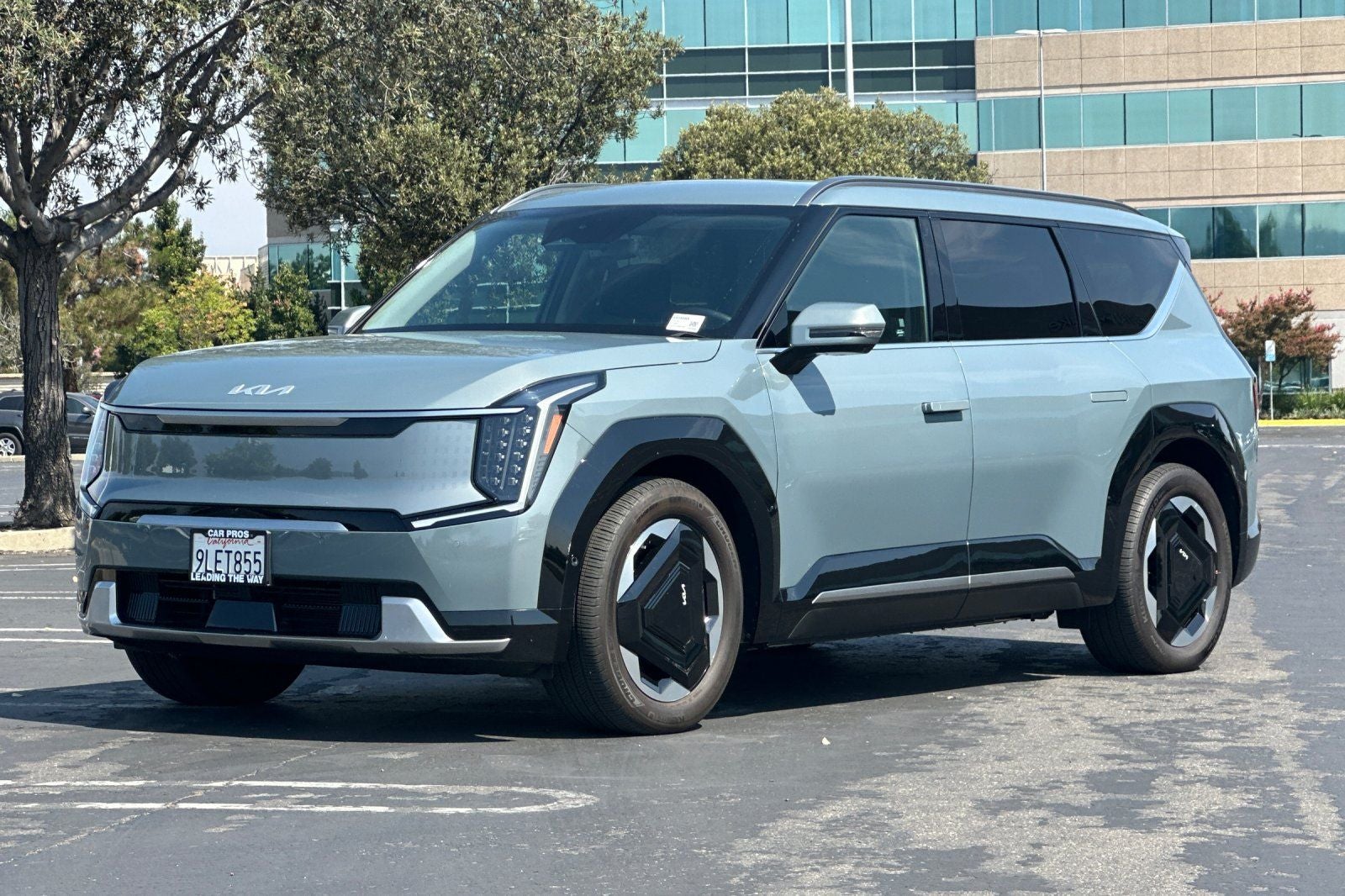 2024 Kia EV9 Land