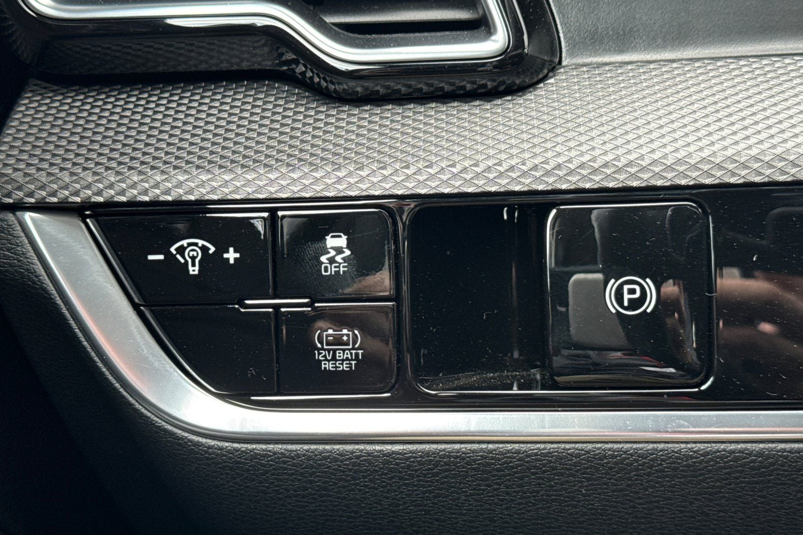 2025 Kia Sportage Hybrid LX