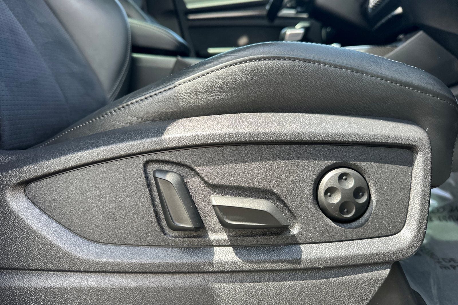 2023 Audi SQ5 Premium quattro