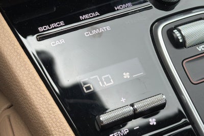 2023 Porsche Cayenne Base