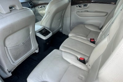 2019 Volvo XC90 T6 Momentum